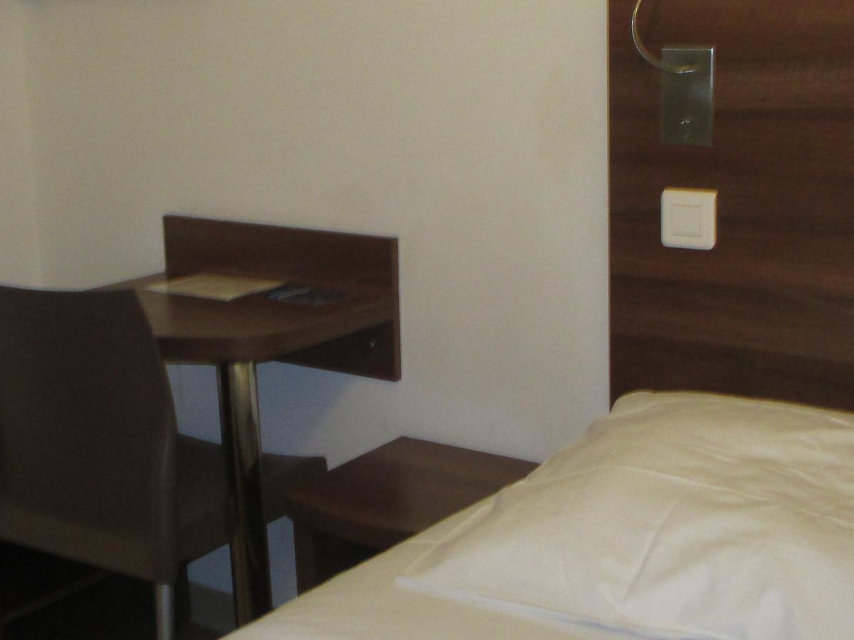 Hotel Le Pastel Τουλούζη Εξωτερικό φωτογραφία